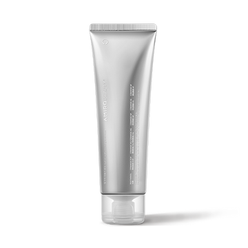 This specially formulated gel is compatible with RF devices to ensure a safe and comfortable treatment with the best possible results every time.