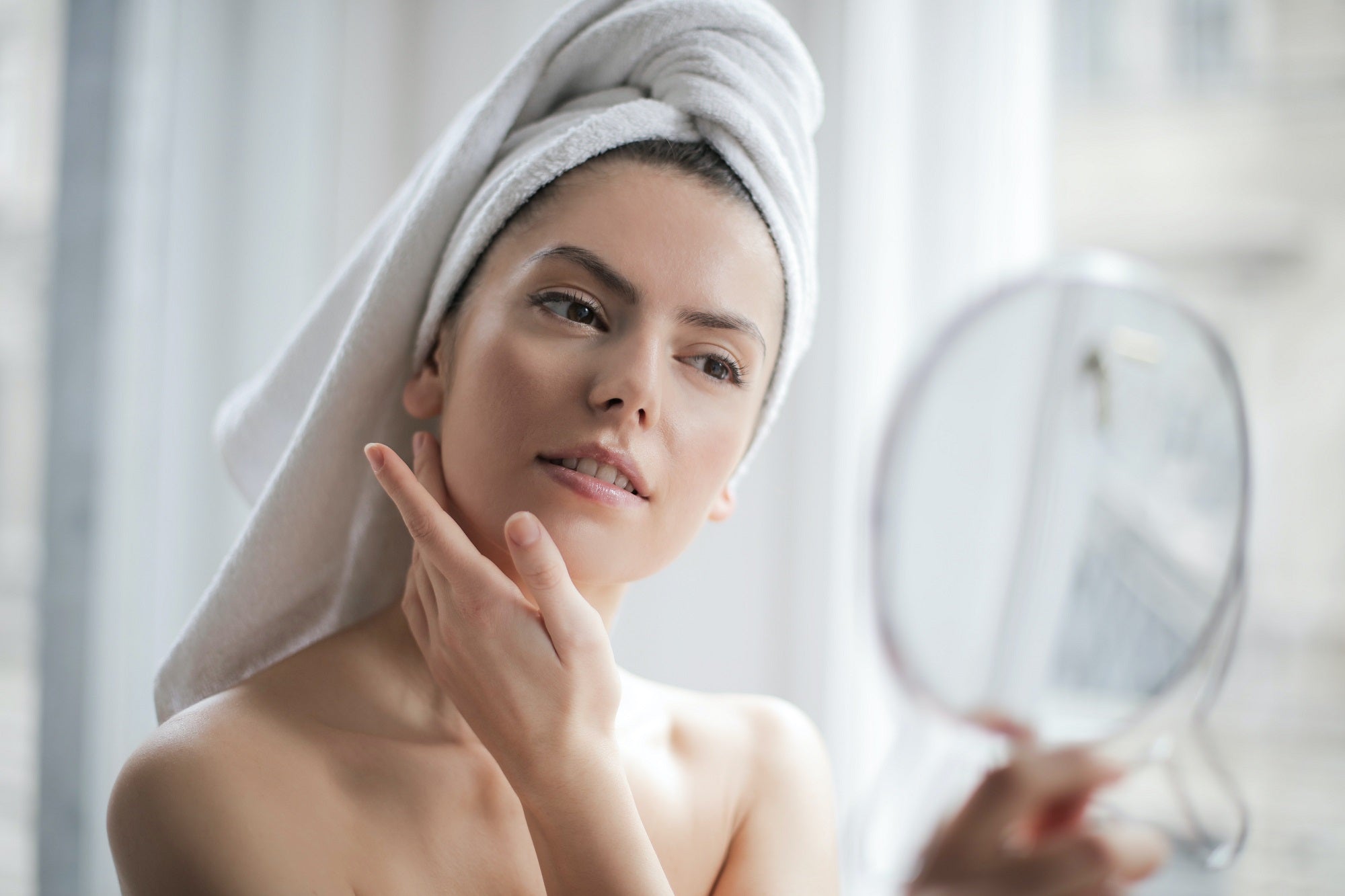 4 Ways to Tighten the Skin on Your Face